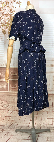 Fabulous Original Late 1930s Volup Vintage Navy Blue And White Abstract Print Dress And Jacket Set