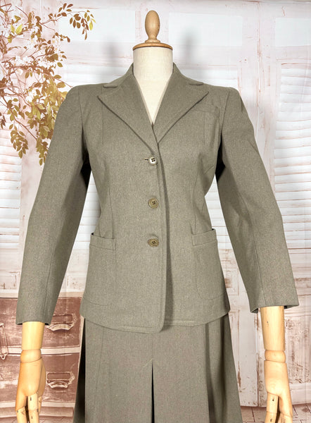 Late 1930s to Early 1940s Warm Grey Wool Skirt Suit – Fields of Milwaukee