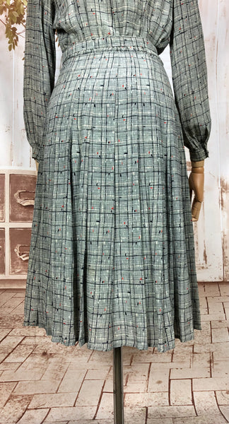 Unusual Late 1930s Vintage Grey Plaid Cold Rayon Dress With Bishop Sleeves