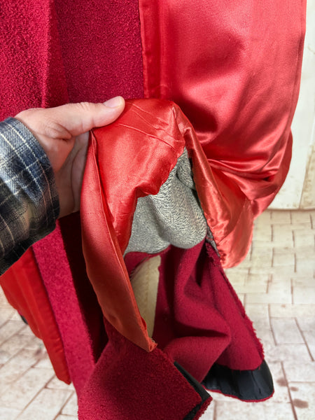 Lipstick Red Late 1940s / Early 1950s Volup Swing Coat By Rothmoor