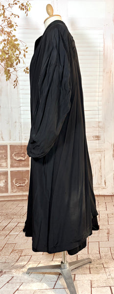 1940s Black Rayon Faille Volup Coat with Bishop Sleeves – Leslie Raymond, London
