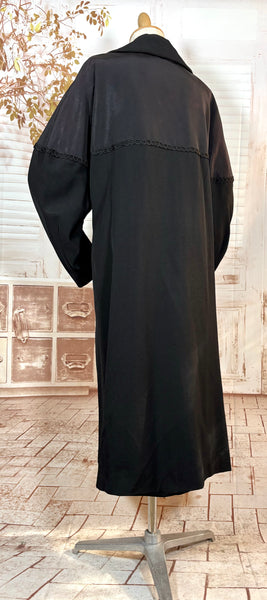 1940s Black Rayon Faille Volup Coat with Bishop Sleeves – Leslie Raymond, London
