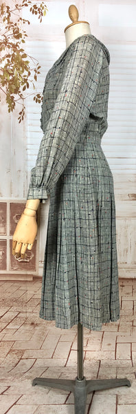 Unusual Late 1930s Vintage Grey Plaid Cold Rayon Dress With Bishop Sleeves