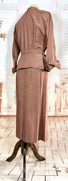 Lightweight 1940s Chocolate Brown Skirt Suit With Contrast Collar