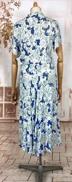 Wonderfully Vibrant Original 1940s Vintage Abstract Novelty Print Blue And White Rayon Dress