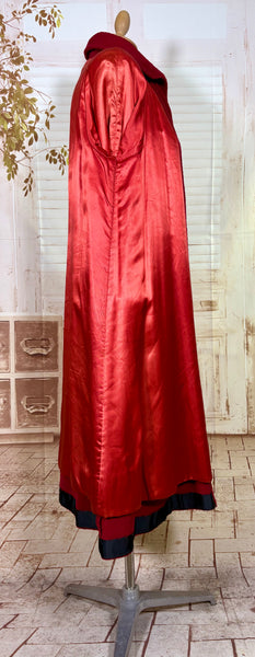 Lipstick Red Late 1940s / Early 1950s Volup Swing Coat By Rothmoor