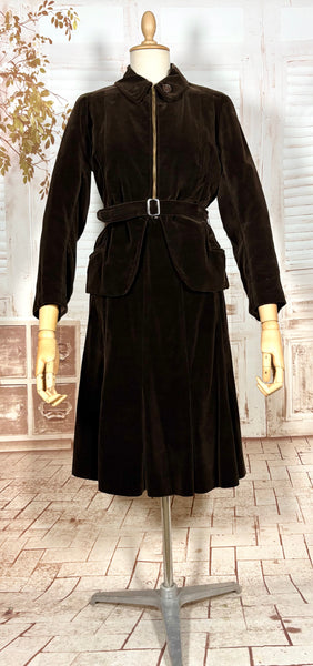 Unusual Chocolate Brown Velvet Late 1930s / Early 1940s Ski Sport Suit With Zip Front