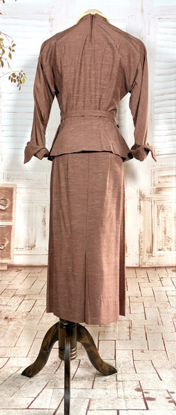 Lightweight 1940s Chocolate Brown Skirt Suit With Contrast Collar