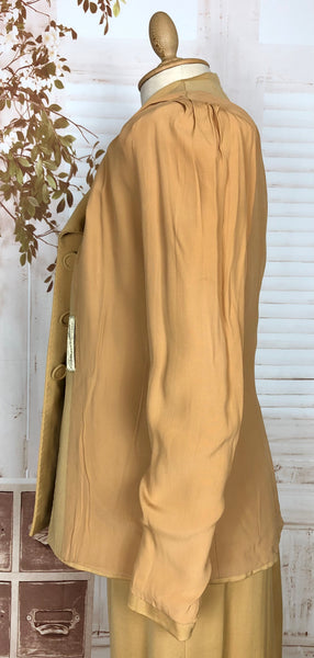 Incredible Mustard Yellow Original 1940s Vintage Double Breasted Skirt Suit