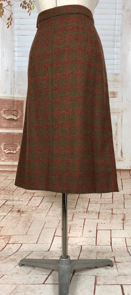 Amazing Original 1940s Volup Vintage Autumn Tone Rust Brown And Green Plaid Skirt Suit