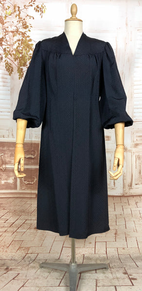 Elegant 1930s Lightweight Crepe Coat With Balloon Sleeves