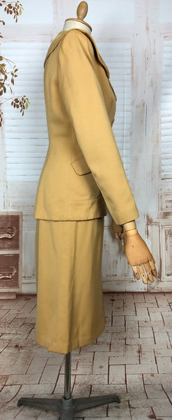 Incredible Mustard Yellow Original 1940s Vintage Double Breasted Skirt Suit