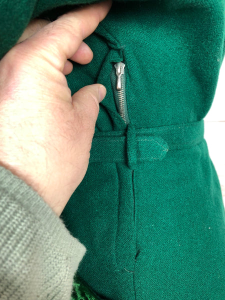 Stunning Emerald Green Volup Late 1940s / Early 1950s Wool Dress