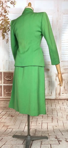 Stunning Apple Green Gabardine 1940s Suit With Button Details