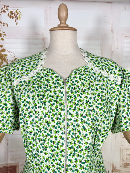 1940s Apple Green Floral Cotton Day Dress | Volup Zip Front House Dress