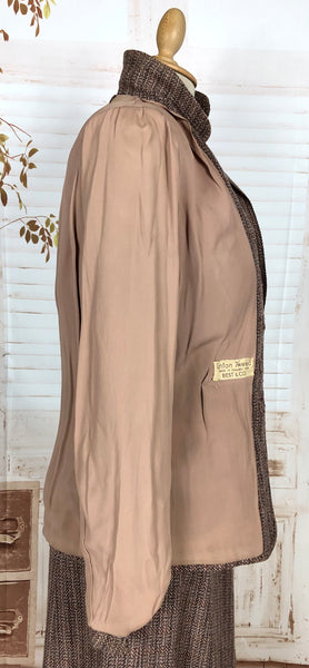 Beautiful 1940s Tweed Suit With V Pockets