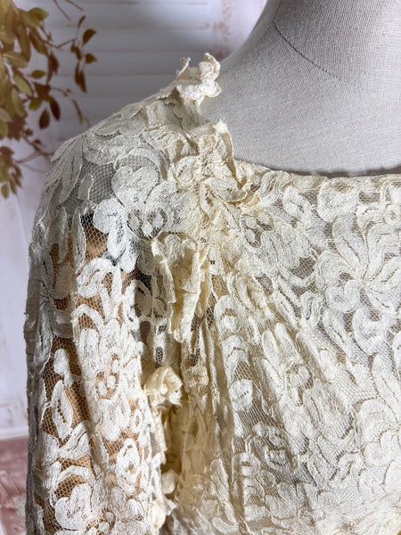 Stunning Late 1930s / Early 1940s Cream Lace Evening Gown