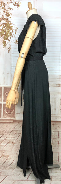 Stunning Original Late 1930s / Early 1940s Vintage Black And Gold Lamé Femme Fatale Evening Dress And Jacket