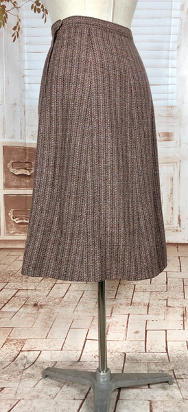 Beautiful 1940s Tweed Suit With V Pockets