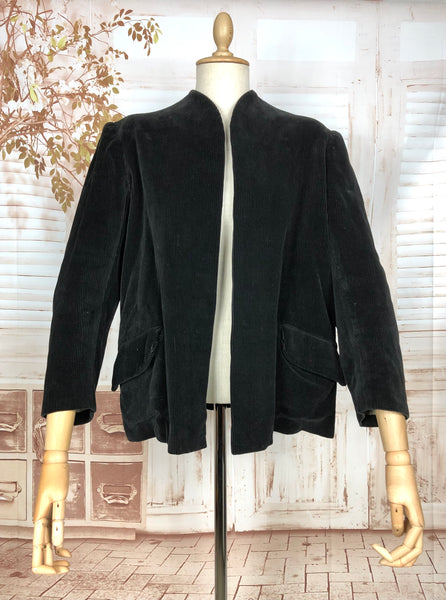 Fabulous Original 1940s Vintage Black Corduroy Swing Coat