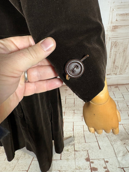 Unusual Chocolate Brown Velvet Late 1930s / Early 1940s Ski Sport Suit With Zip Front