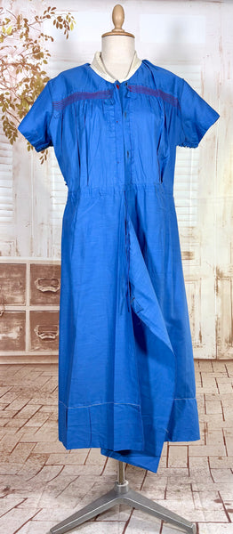 Vibrant Volup 1940s Cornflower Blue Day Dress with Ivory Collar