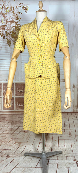 Beautiful Yellow Rayon Faille 1940s Summer Suit