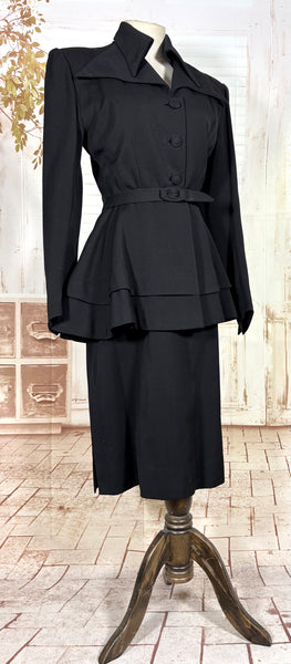 Exceptional Rare 1940s Black Label Lilli Ann Suit - Femme Fatale