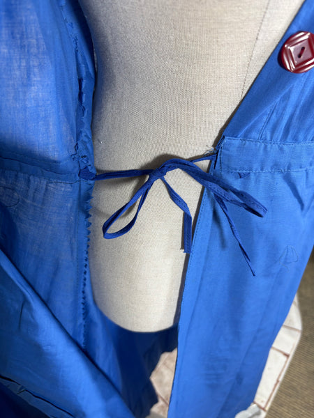 Vibrant Volup 1940s Cornflower Blue Day Dress with Ivory Collar