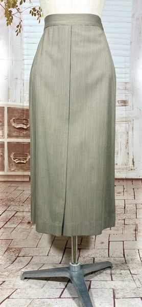 1940s Taupe Pinstripe Wool Skirt Suit – Spearpoint Collar Tailored Jacket