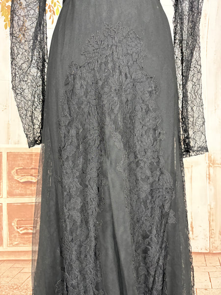 1930s Black Lace Evening Gown with Statement Buckle Detail - Femme Fatale