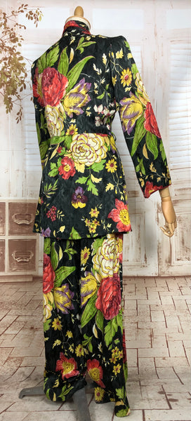 Exceptional Original 1940s Vintage Vibrant Oriental Print Lounge Pant Suit