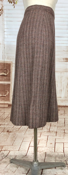 Beautiful 1940s Tweed Suit With V Pockets