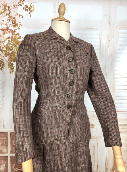 Beautiful 1940s Tweed Suit With V Pockets