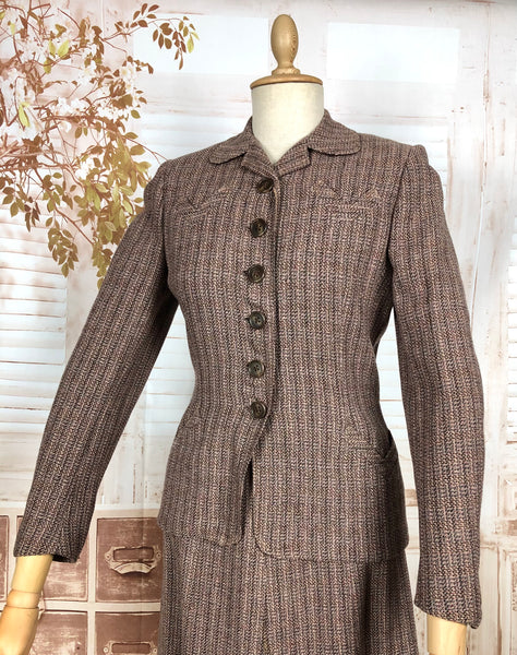 Beautiful 1940s Tweed Suit With V Pockets