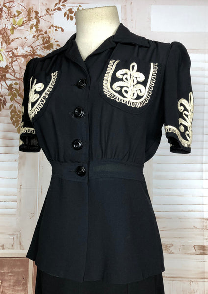 Exceptional Original 1930s Vintage Black Crepe Femme Fatale Suit With Soutache Embroidery