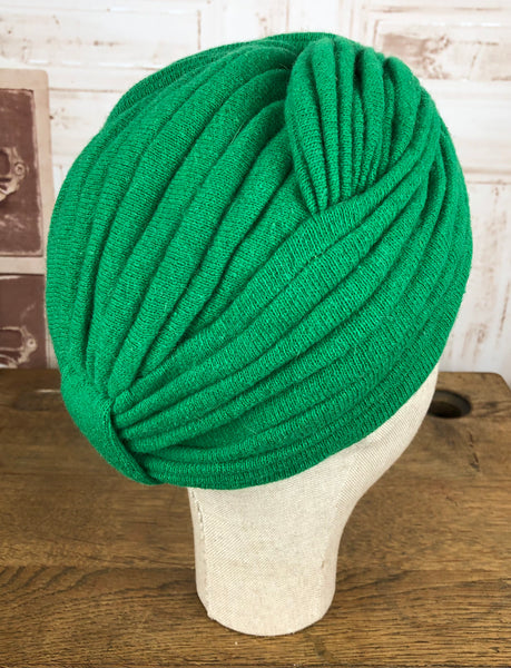 Fabulous Original 1950s Vintage Green Knit Turban
