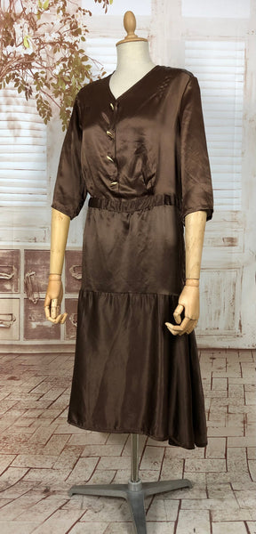 LAYAWAY PAYMENT 3 OF 4 - RESERVED FOR SAIRA - Immaculate Original Late 1920s 20s / Early 1930s 30s Volup Brown Satin Dress