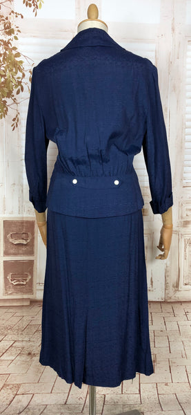 Wonderful Late 1940s / Early 1950s Original Volup Vintage Blue Silk Blend Belt Back Summer Suit