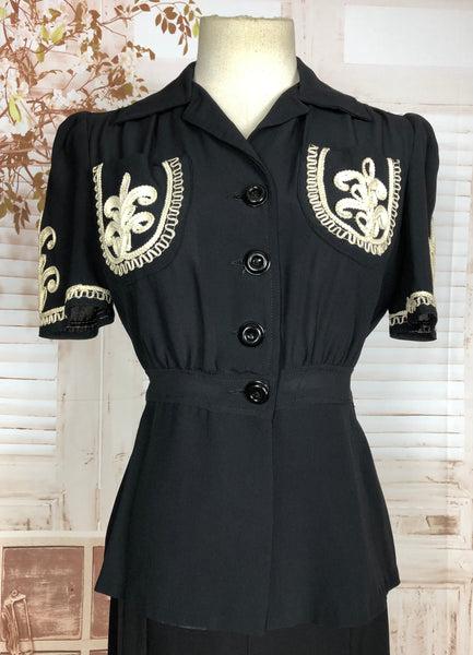 Exceptional Original 1930s Vintage Black Crepe Femme Fatale Suit With Soutache Embroidery