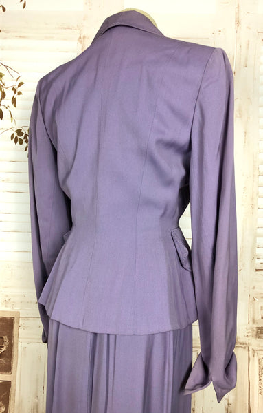 Exquisite Original 1940s Vintage Lilac Gabardine Suit With Great Pockets