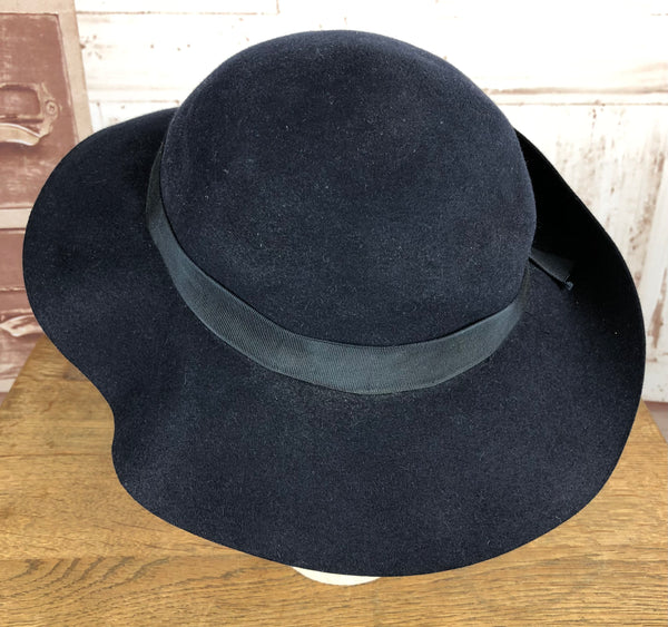 Classic Original 1930s Vintage Navy Blue Felt Hat