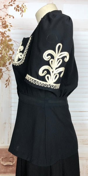 Exceptional Original 1930s Vintage Black Crepe Femme Fatale Suit With Soutache Embroidery