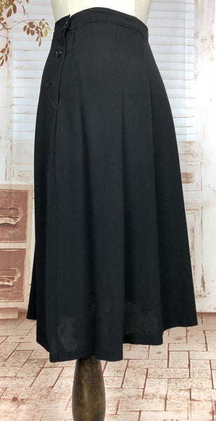 Exceptional Original 1930s Vintage Black Crepe Femme Fatale Suit With Soutache Embroidery