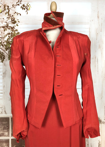 Exceptional Rare Original 1940s Vintage Orange Red V For Victory Gabardine Skirt Suit