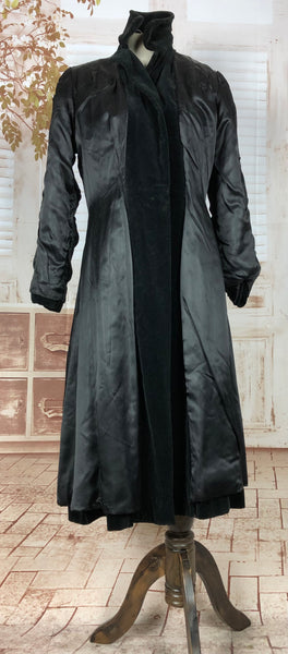 Fabulous Original 1940s Vintage Black Velvet Femme Fatale Princess Coat