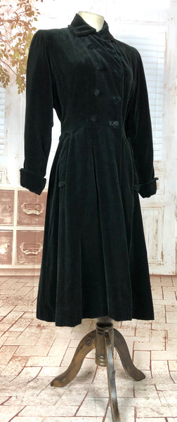 Fabulous Original 1940s Vintage Black Velvet Femme Fatale Princess Coat