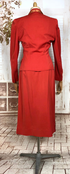 Exceptional Rare Original 1940s Vintage Orange Red V For Victory Gabardine Skirt Suit