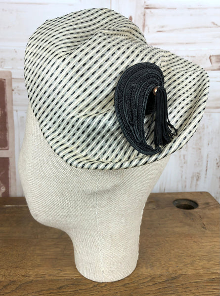 Fabulous Original 1950s Vintage White And Black Pinned Hat