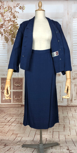 Wonderful Late 1940s / Early 1950s Original Volup Vintage Blue Silk Blend Belt Back Summer Suit